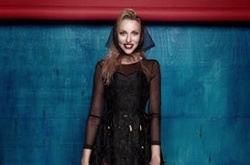 Оля Полякова кардинально сменила имидж для Андре Тана