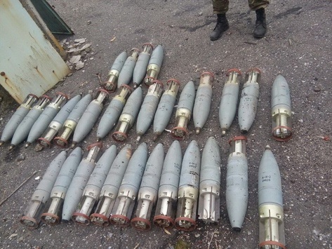 СБУ в зоні АТО виявила три схрони: вилучено 45 снарядів і 20 гранат