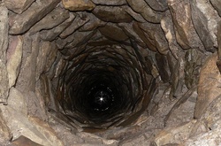 Поліція Київщини відкрили провадження через знайдене сховище з частинами людських тіл