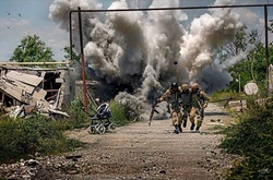 Міністр оборони звільнив свого радника - волонтера і фотографа Муравського