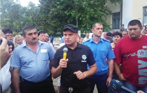 Заворушення на Одещині: поліція підготує документи для виселення ромів з Лощинівки 