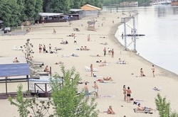 Киянам заборонили купатися на п’яти пляжах міста