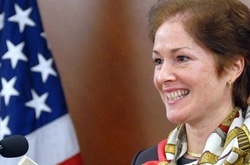 Новий посол США в Україні Йованович вручила вірчі грамоти Порошенку