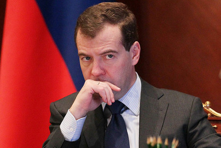 Медведєв погрожує «захищати» росіян по всьому світу, «як це було у Південній Осетії та Криму»