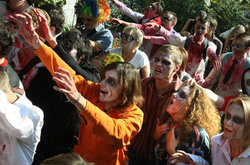 Киян попереджають про навалу зомбі