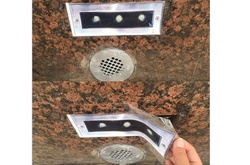 У російській Тюмені замість справжніх ламп розклеїли їхні малюнки