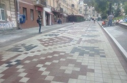 1 вересня буде відкрито центральний вхід на станцію «Золоті ворота»