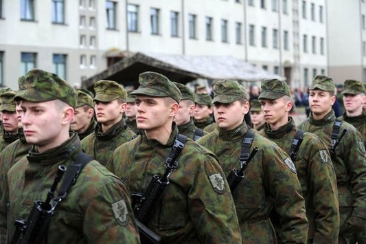 Литва відновила призов до армії у відповідь на агресію Росії