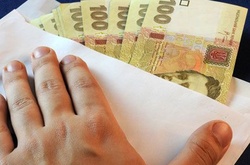 Чиновників Святошинського району затримали на гарячому