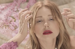 Тина Кароль представила новый видеоклип с невероятными спецэффектами