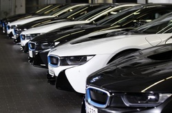 «Нафтогаз» виставить на аукціон 26 автомобілів