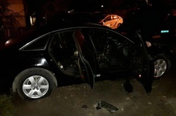 Депутату від партії Порошенка спалили автомобіль