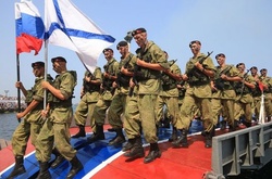 РФ планує створити третій армійський корпус на Донбасі – Муженко