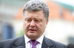 Порошенко обіцяє безвізовий режим з ЄС уже восени
