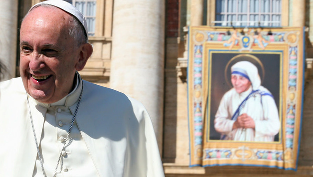 Папа Франциск канонізував Матір Терезу. Фоторепортаж