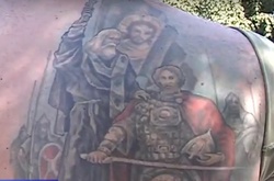 Черкаські депутати показали свої армійські та націоналістичні татуювання