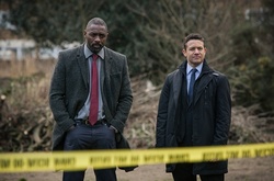 ТОП-5 лучших британских сериалов для осенних вечеров