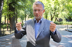 Посол Андрій Мельник: У головах німців закарбувалось «ніколи більше не воювати з Росією»