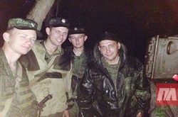 Опубліковано фото російських військових, які збили малайзійський Боїнг MH17