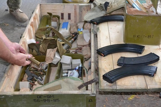 Силовики виявили в зоні АТО схрон зі зброєю