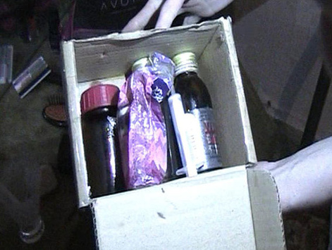 На Сумщині поліція викрила дівчину, яка вдома створила нарколабораторію