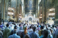 Автокефалія не означає появи державної церкви – Порошенко 