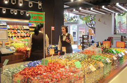 У Києві повідомили про замінування усіх магазинів Roshen