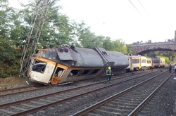 В Іспанії зійшов з рейок потяг, є жертви 