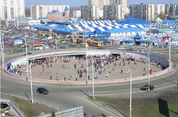 Будівництво над метро «Героїв Дніпра»: кияни бояться, що станція завалиться