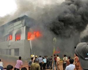 На фабриці в Бангладеш сталася пожежа: щонайменше 20 жертв