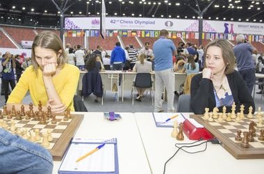 Шахова Олімпіада: чоловіки обіграли Грузію, жінки зіграли в нічию з Угорщиною