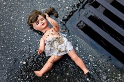 Під Києвом на дитячому майданчику затримали педофіла