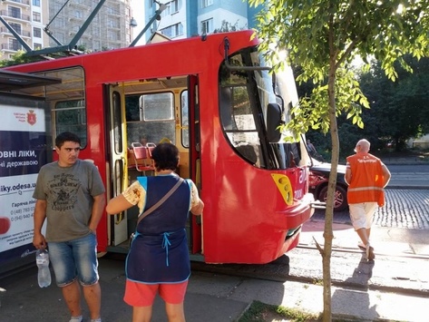 Військовослужбовець влаштував стрілянину в одеському трамваї 