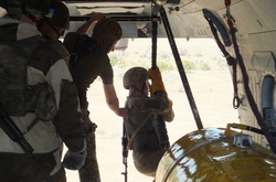 Як «крилаті піхотинці» здійснювали безпарашутне десантування з Мі-8