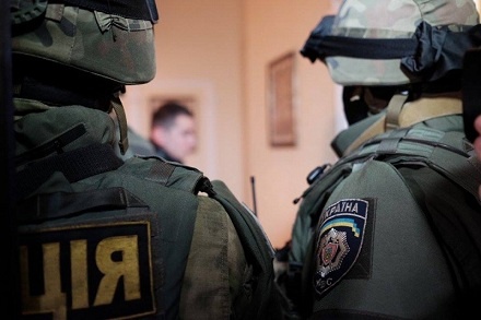 «Бурштинова» справа: у Рівненському відділі поліції йдуть обшуки