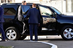 ЗМІ помітили Авакова на новому бронеджипі за 4,5 млн грн