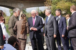 Короткий нормандсько-мінський словник. Слідами візиту Штайнмаєра і Еро