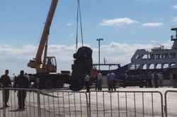 В анексованому Криму автомобіль упав з порома