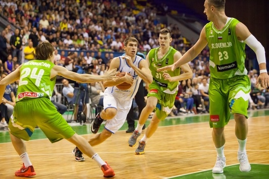 Збірна України програла Словенії в останньому матчі відбору Євробаскету-2017 