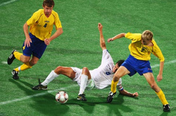 Прапор України на закритті Паралімпіади понесе футболіст Дутко