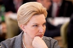 Адвокат стверджує, що Богатирьова не покидала Україну 