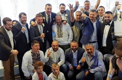 Ярош и Парасюк погуляли на свадьбе певицы Наталки Карпы и «Титанового Джексона»