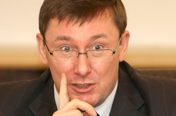 Половину резонансних справ у Луценка порушили за сигналами нардепів