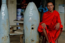 Як у Лаосі використовують у господарстві артилерійські снаряди