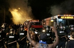 В американському місті Шарлотт другу ніч поспіль заворушення