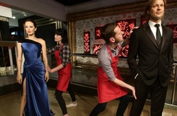 В Музее мадам Тюссо развели восковые фигуры Брэда Питта и Анджелины Джоли