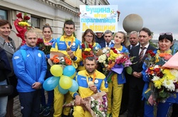 Як Львівщина зустрічала героїв-паралімпійців. Фоторепортаж