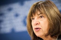 Ребекка Гармс: «У виборах на Донбасі під дулом пістолета нема жодного сенсу»