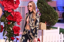 Алиса в Геттолэнде: В Милане прошел показ Philipp Plein