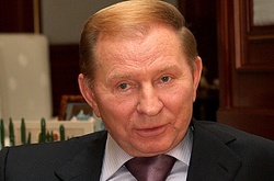 Кучма розповів, скільки ще років бойовики можуть стріляти російськими боєприпасами